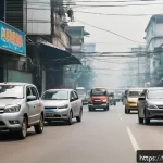 태국의 환경 문제 - A bustling urban street scene in Bangkok under a heavy smog haze, showing diverse pedestrians includ...